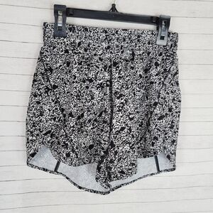 Lululemon Tracker Short V 4" Inch Sporadic Black Rhino Grey, sz 4